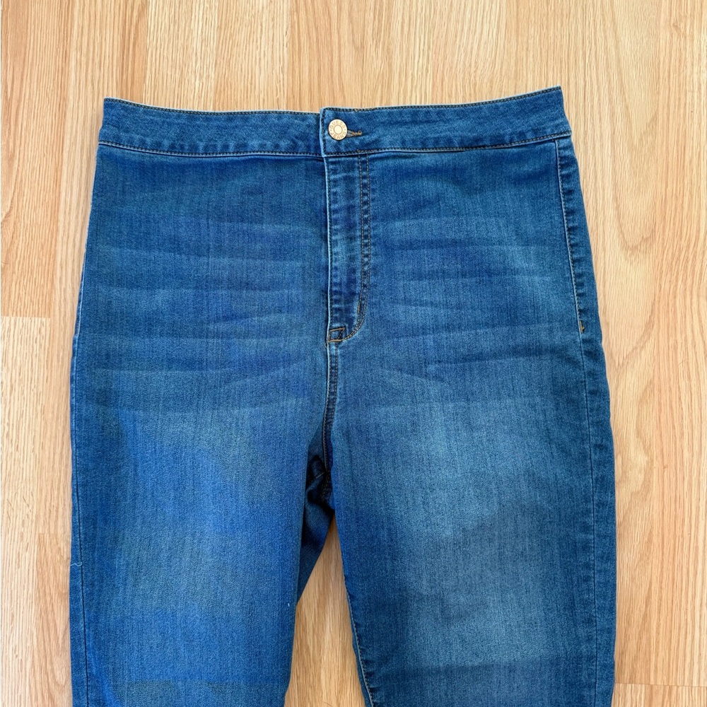 Guess High Rise Blue Jeans - Picture 6 of 11